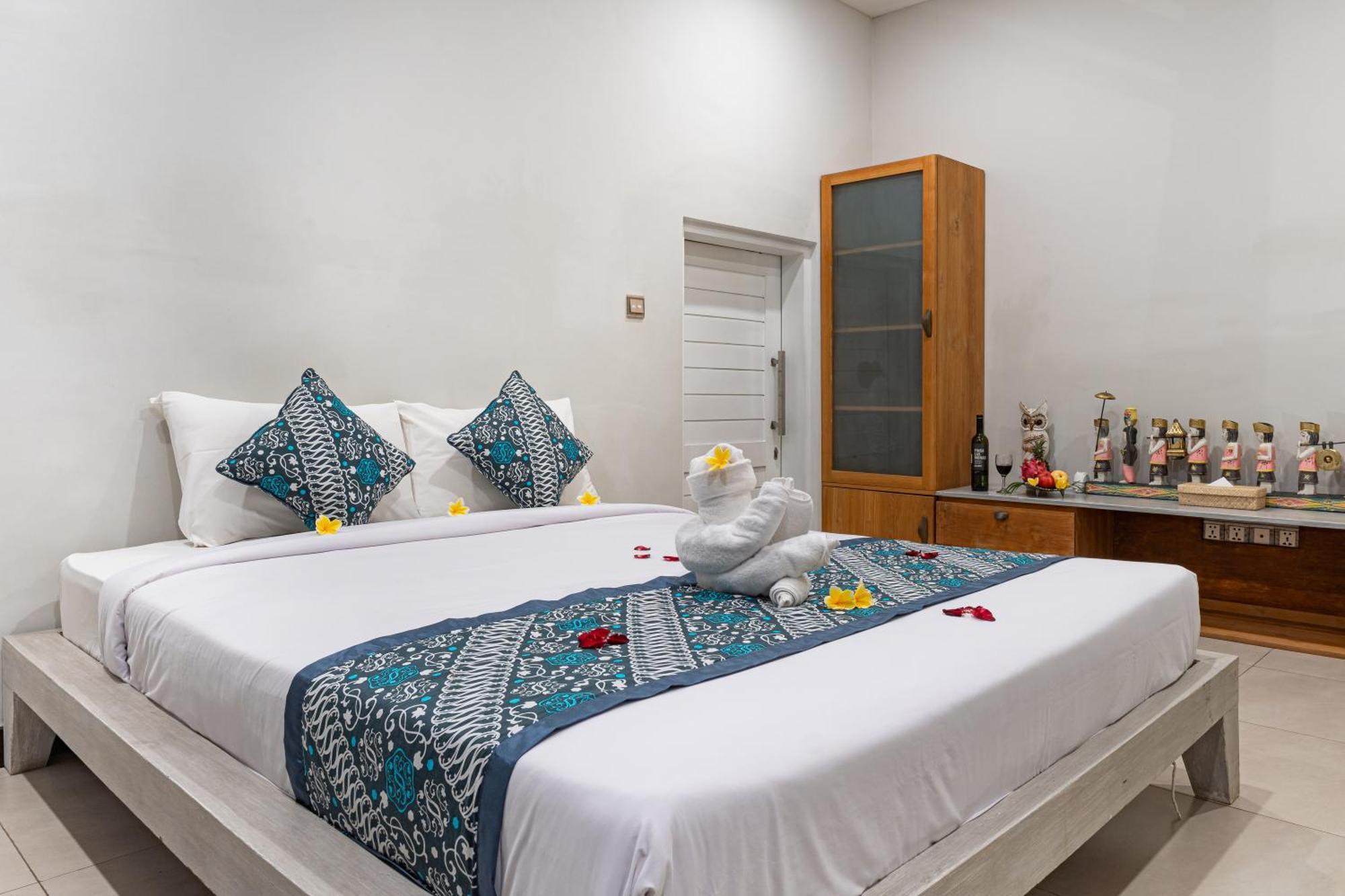 Luxury Villa K Seminyak Bagian luar foto
