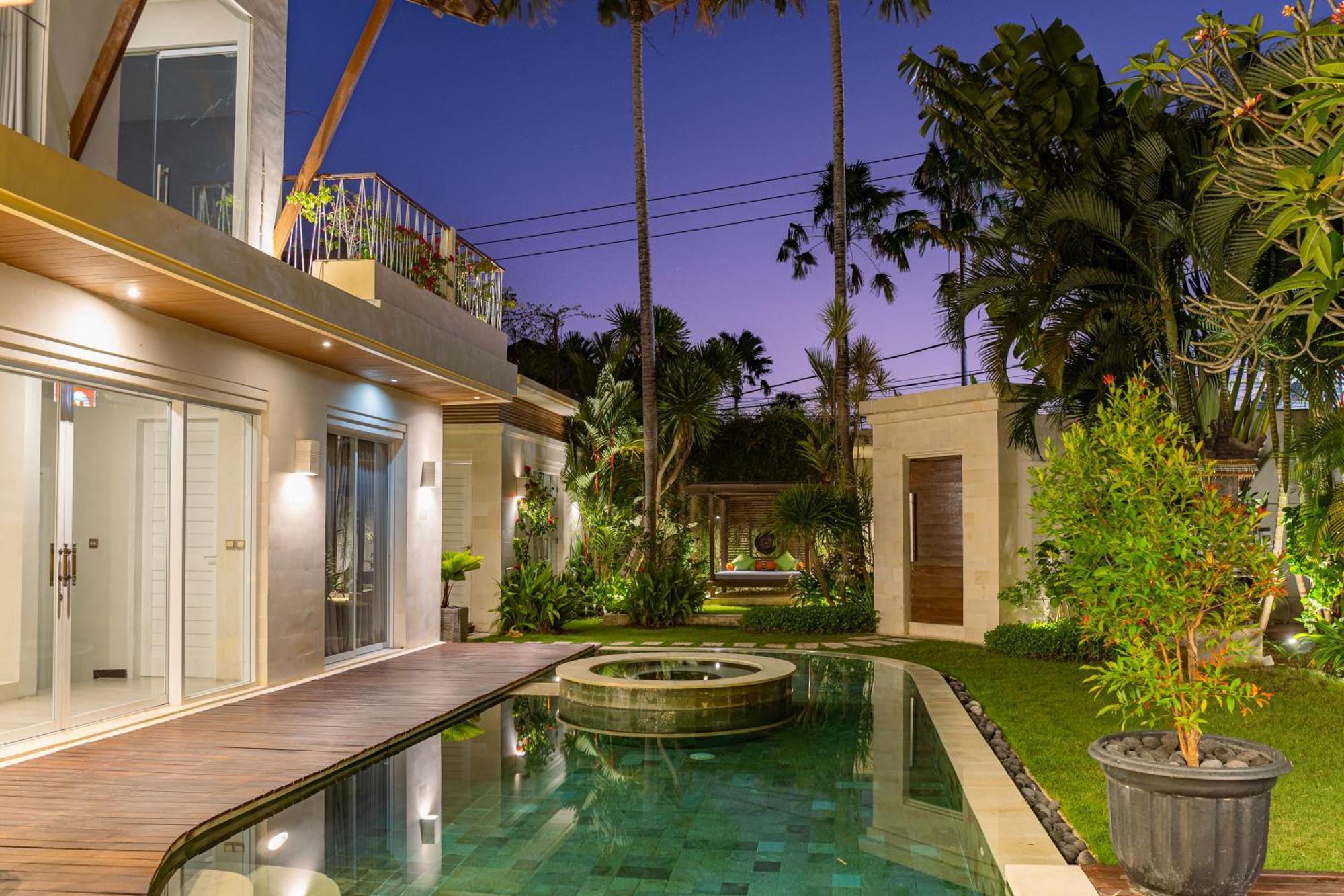 Luxury Villa K Seminyak Bagian luar foto
