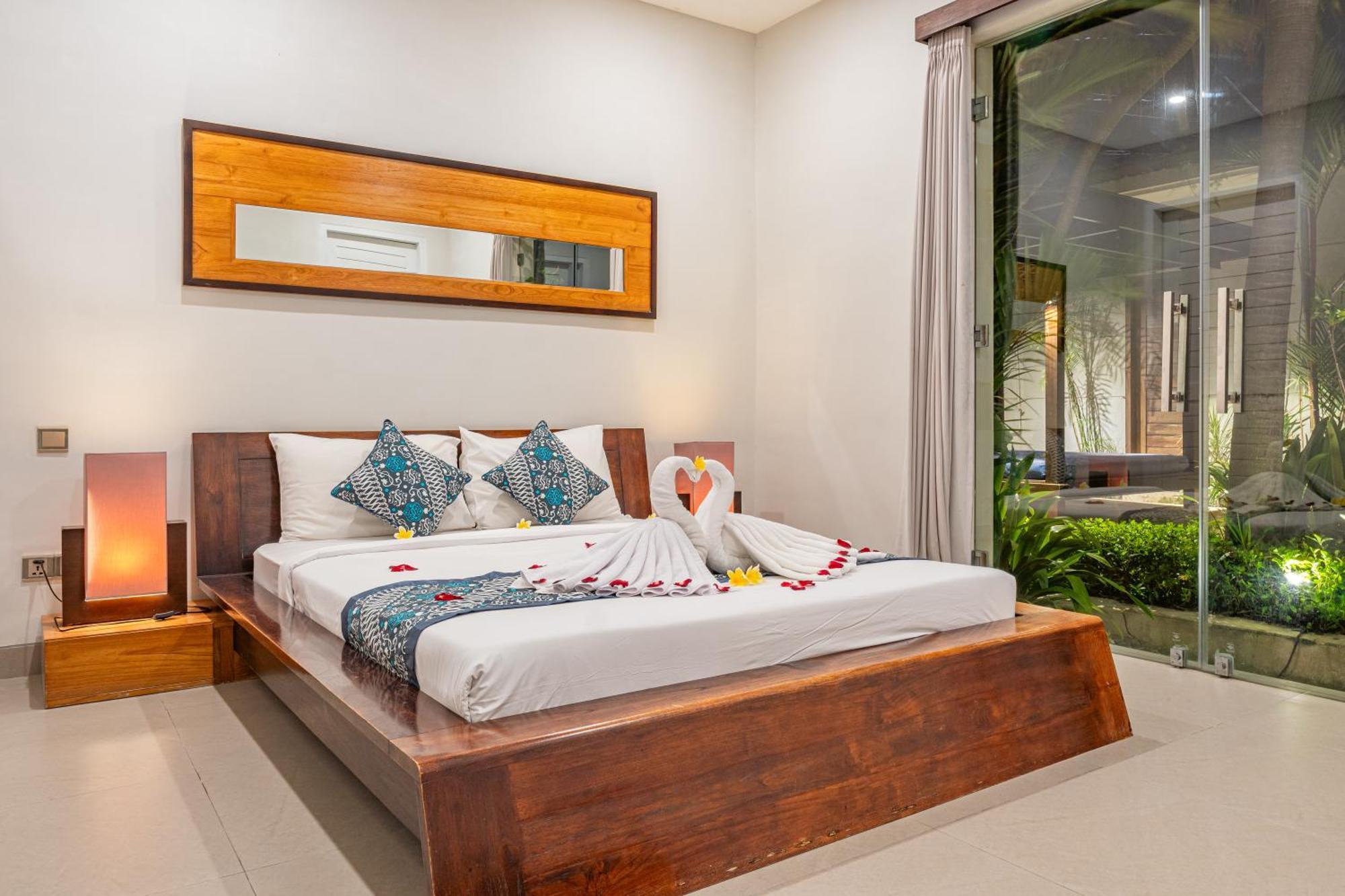 Luxury Villa K Seminyak Bagian luar foto